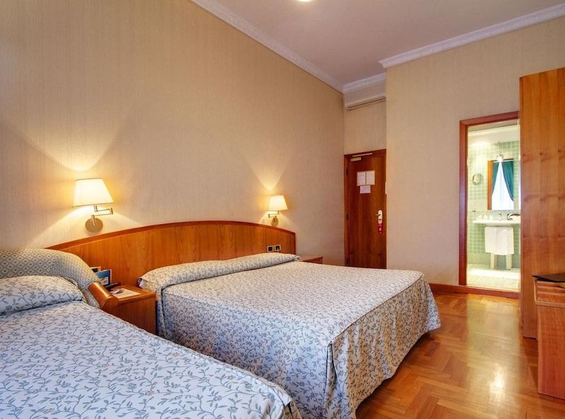 Hotel Corot - Image 6