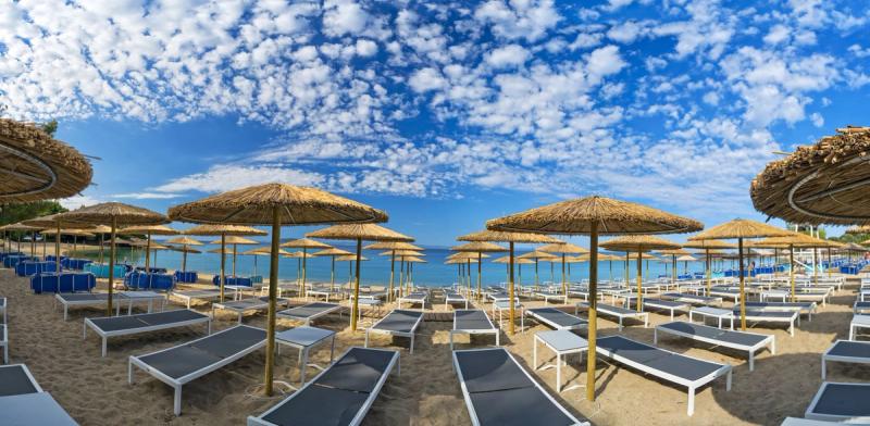 Lagomandra Beach Hotel - Image 10