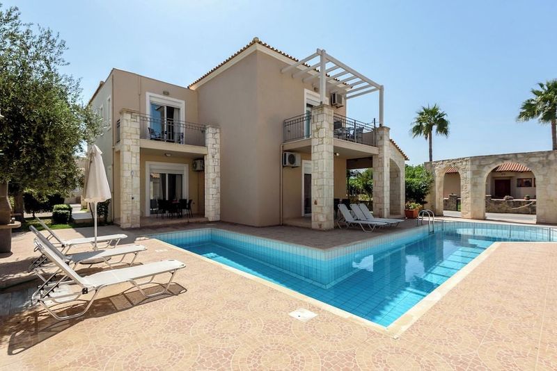 Azure Beach Villas - Image 4