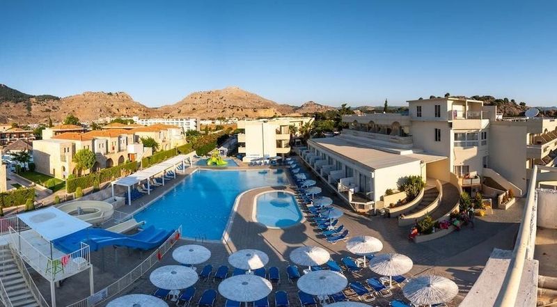 Delfinia Resort - Image 1