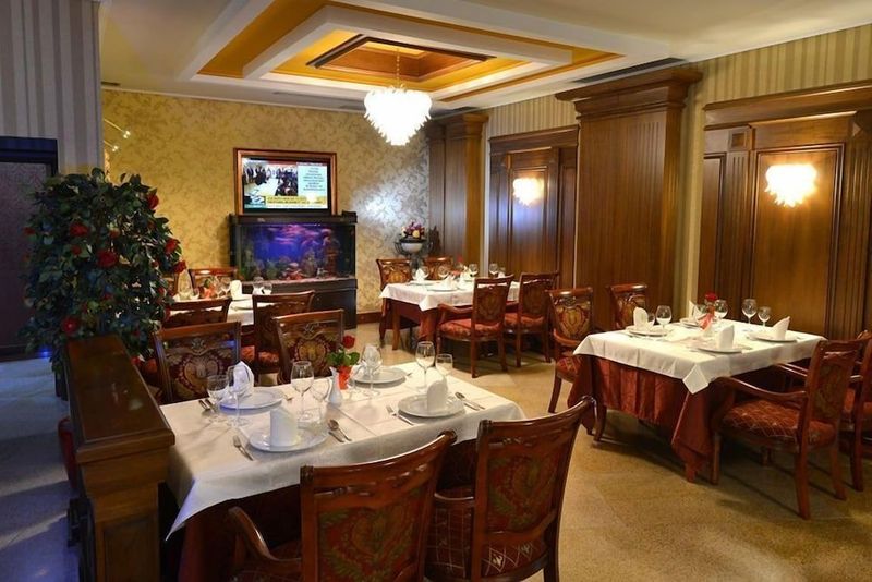 Hotel Austria - Image 6