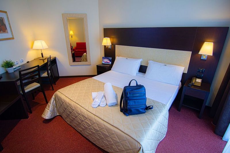 Tuscany Inn - Image 8