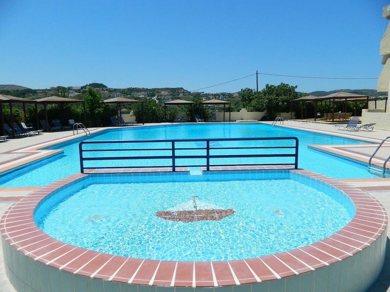 Telhinis Hotel - Image 1