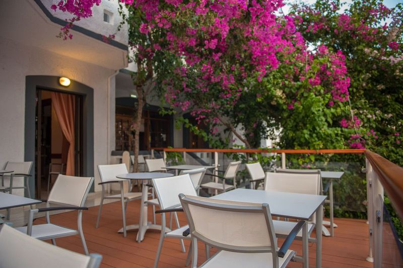 Fevro Hotel - Image 9