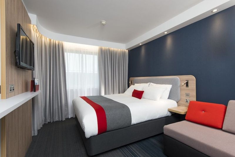 Holiday Inn Express London Greenwich - Image 9