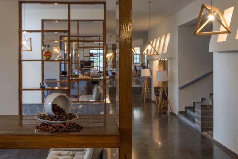 Vasia Ormos Hotel - Image 6