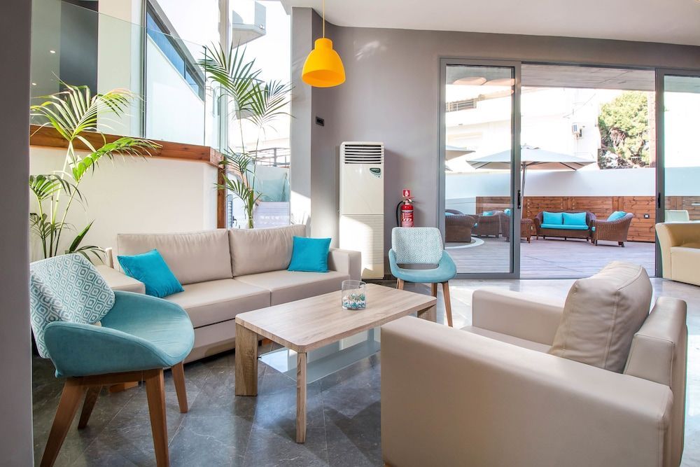 Sunny Days Hotel - Image 9