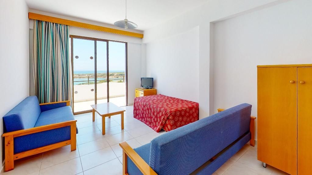 Corallia Beach Hotel Apartments - Image 9