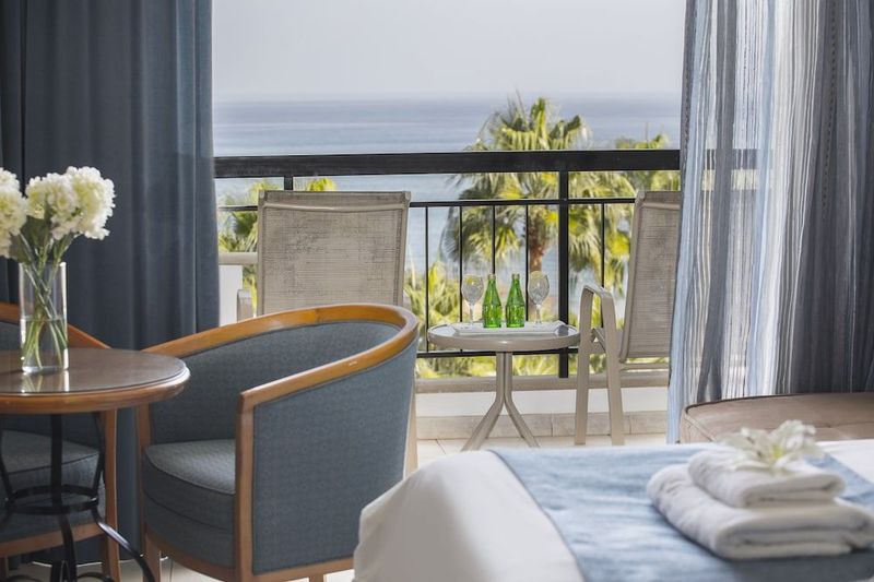 Anastasia Beach Hotel & Apartments - Image 9
