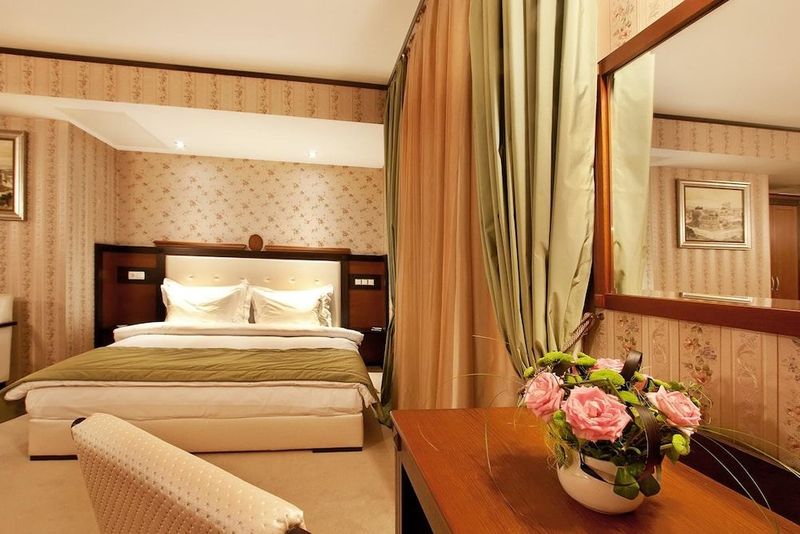 Best Western Plus Bristol Hotel - Image 9