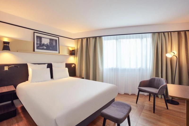 Mercure Paris Saint-Ouen - Image 3