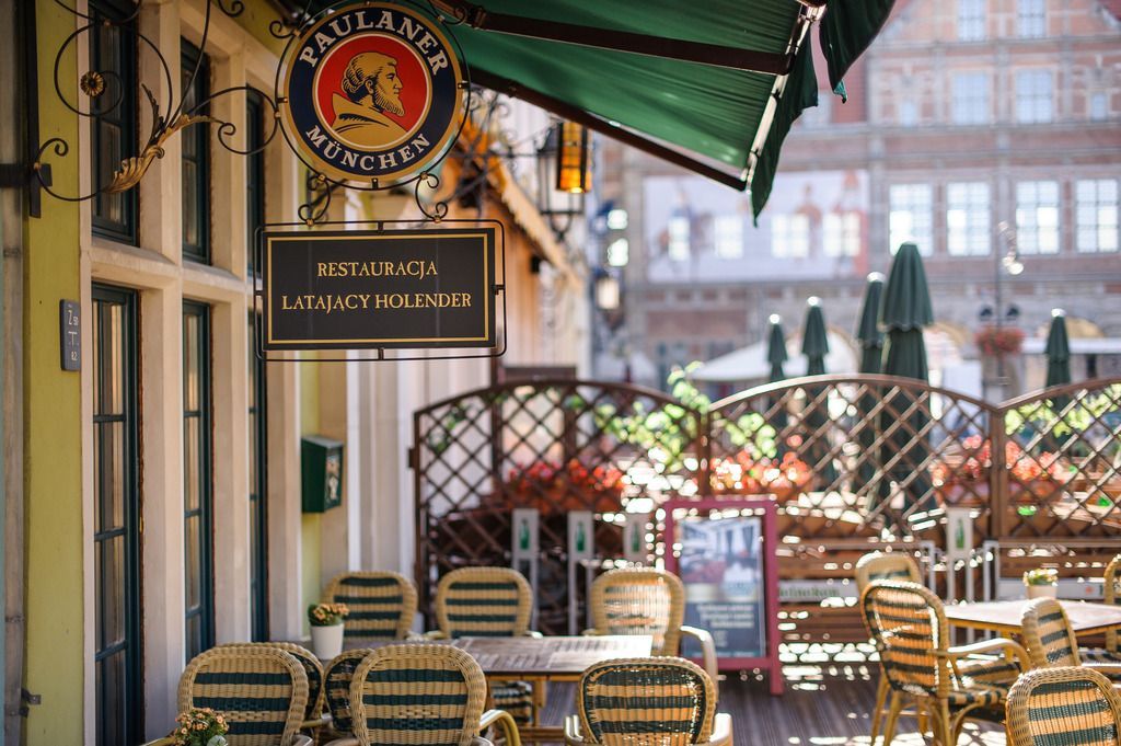 Nyt livet på Holland House Residence Old Towns terrasse