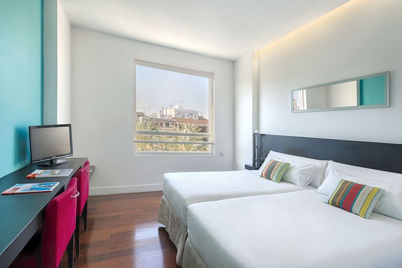 See You Hotel Port Valencia - Image 8