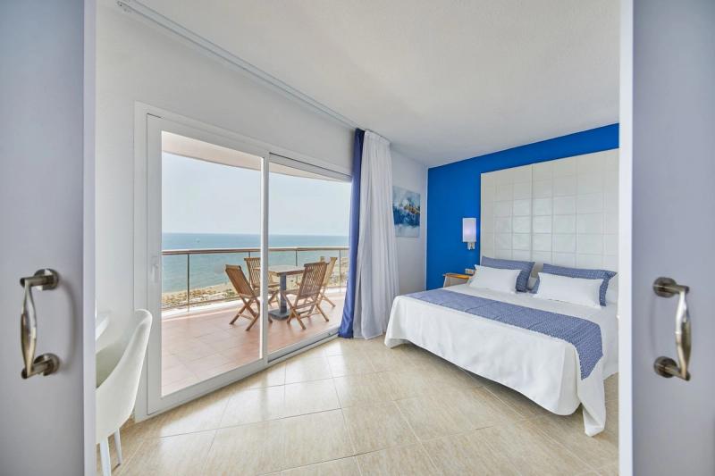 Ibersol Torremolinos Beach Hotel - Image 2