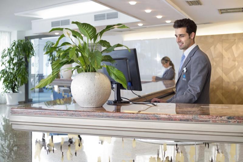 Grupotel Orient - Image 8