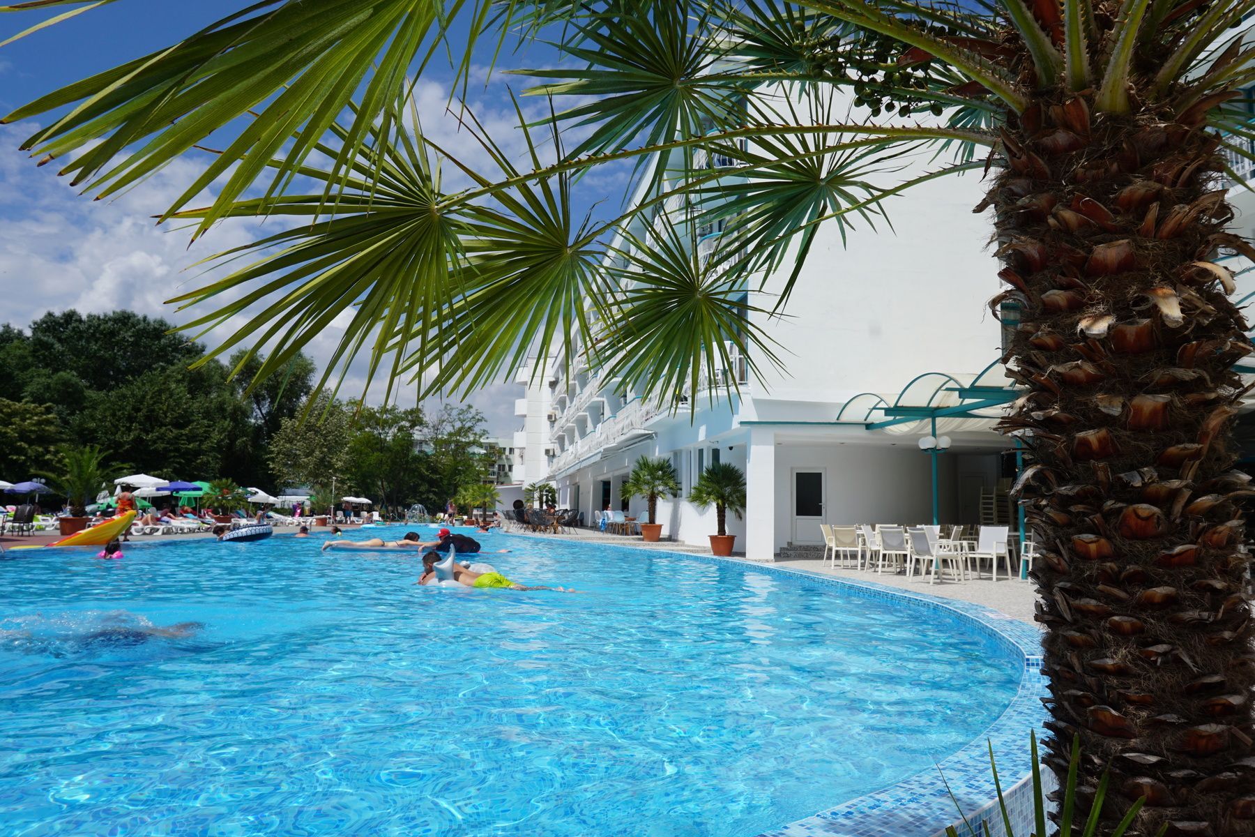Zefir Hotel - Image 2