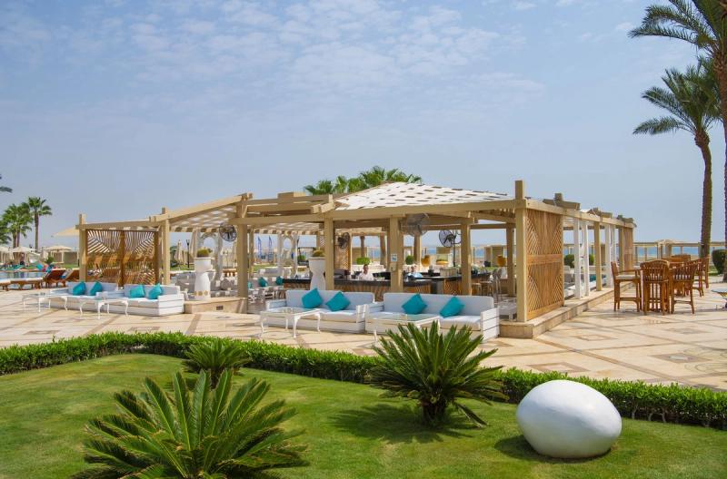 Premier Le Reve Hotel & Spa - Image 2