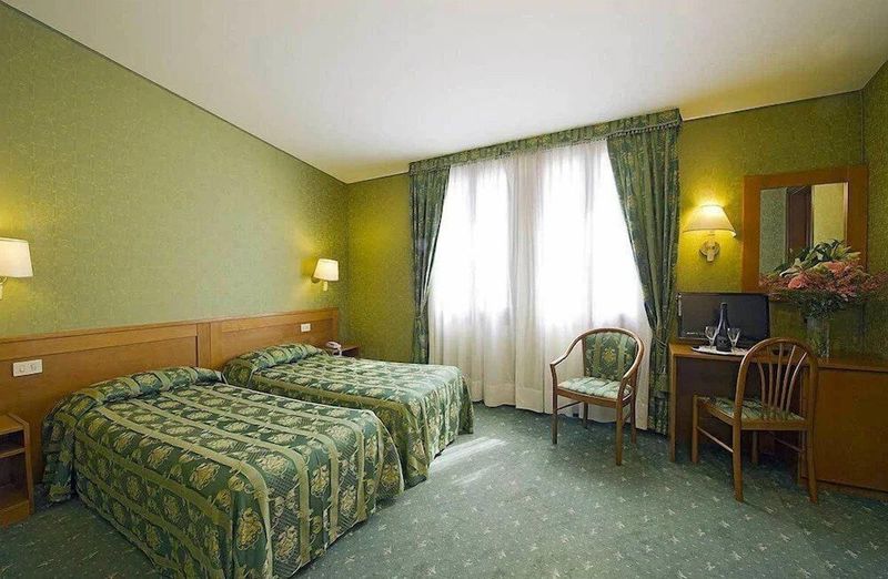 Hotel Nazionale - Image 2