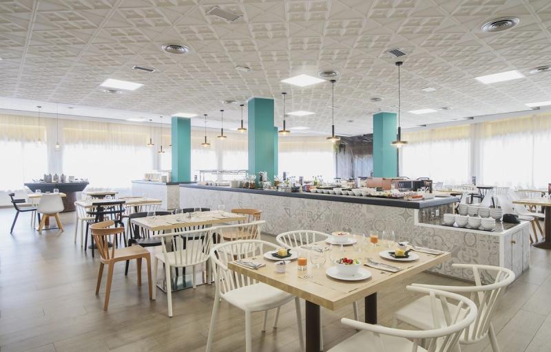 Hotel Lloret Santa Rosa by Pierre & Vacances - Image 7
