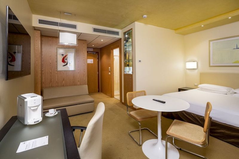 Crowne Plaza Padova - Image 2