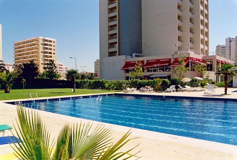 Apartamentos Jardins da Rocha - Image 5