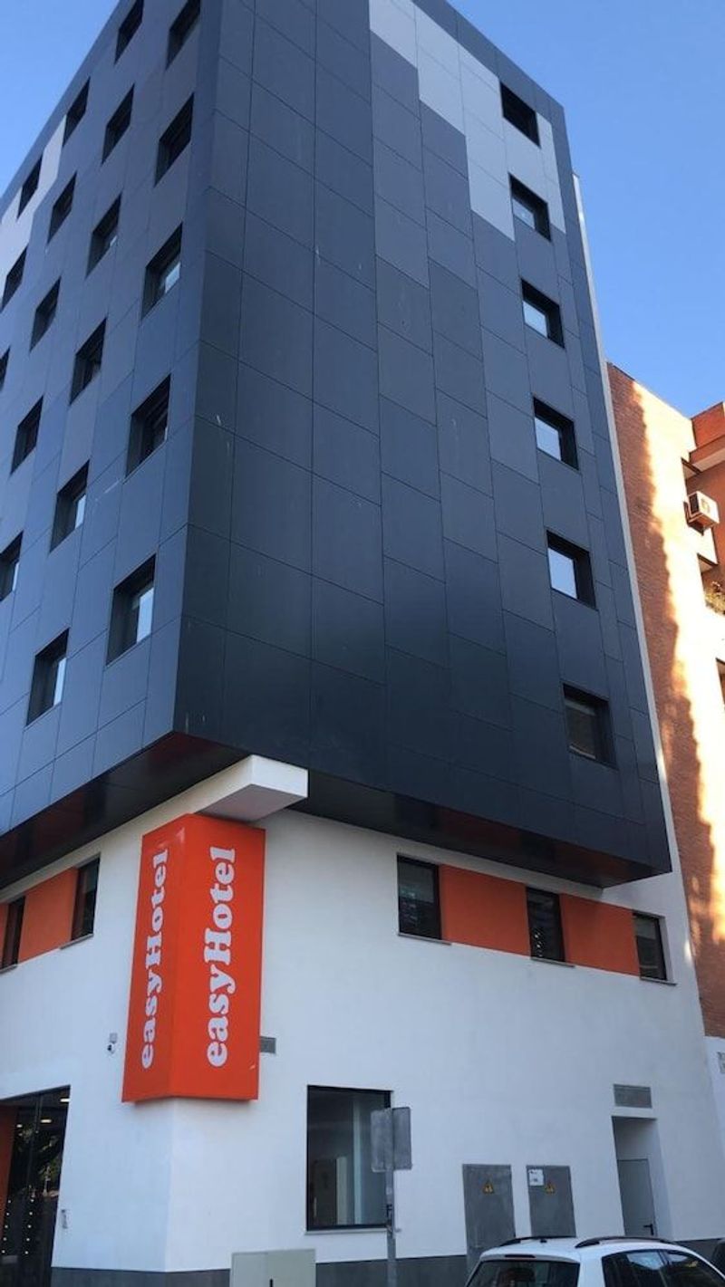 Easyhotel Malaga City Centre - Image 6