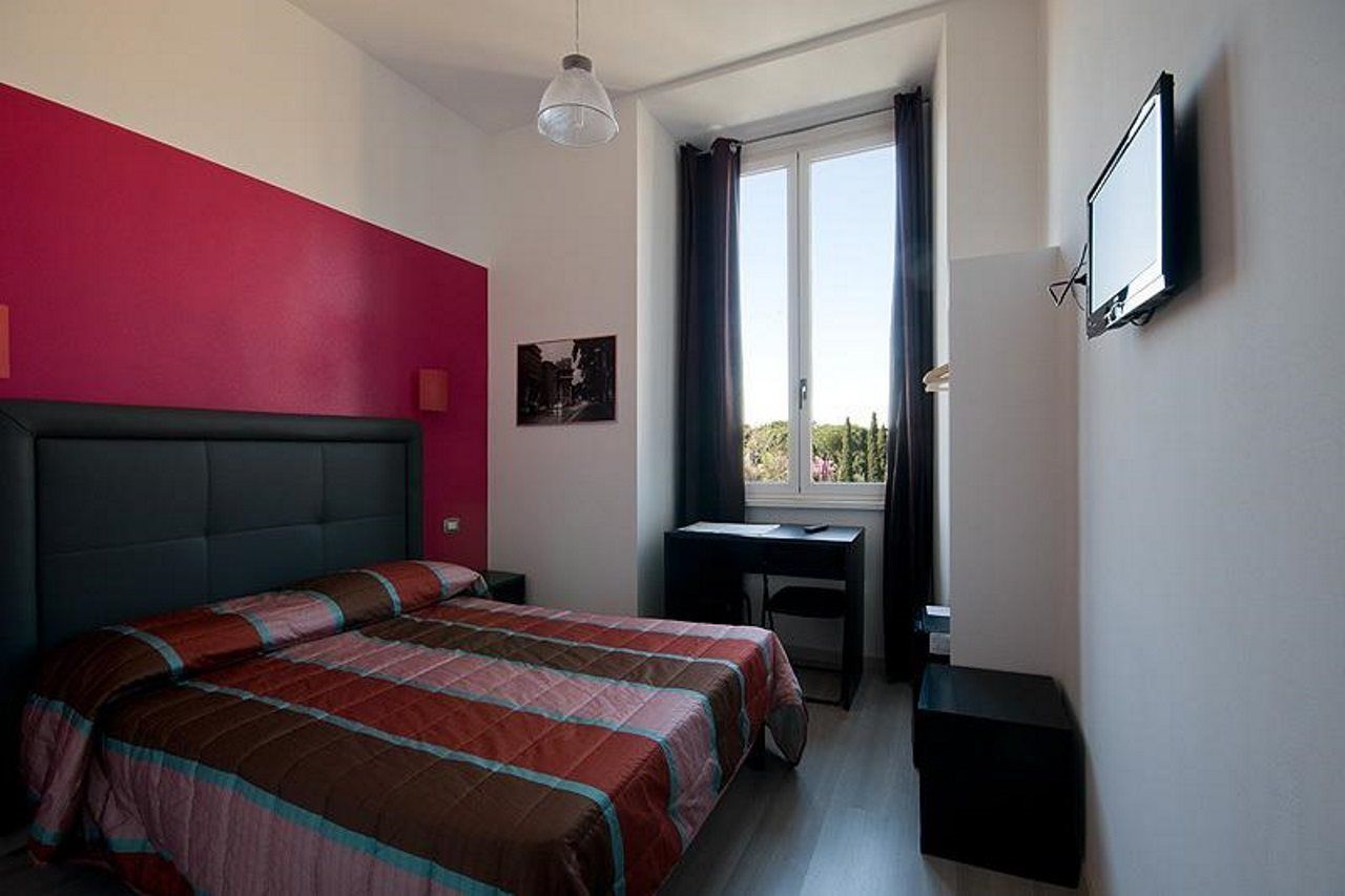 MF Hotel - Image 10