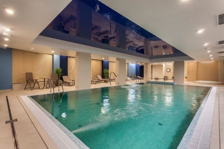 Hotel Number One ligger i Gdansk og har et velværeområde med svømmebasseng.