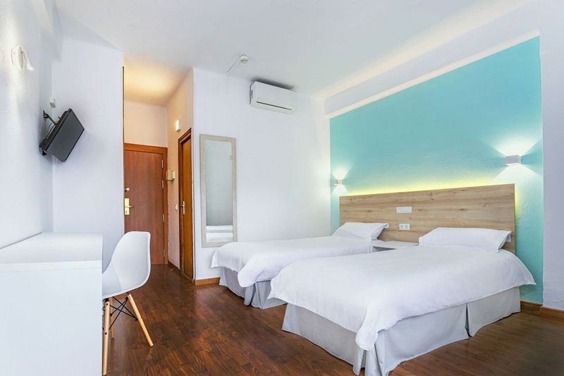 Hotel Torremolinos Centro - Image 8