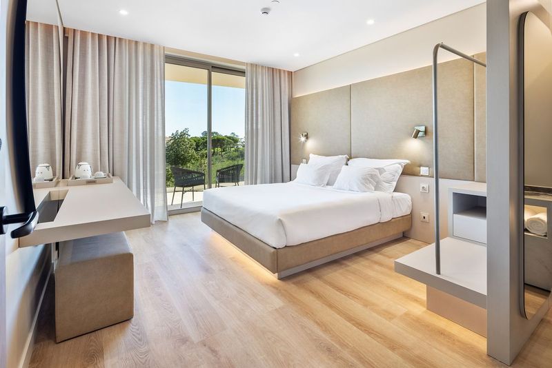 Castelo Suites Hotel - Image 7