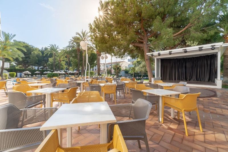 Aparthotel Tropicana - Image 7