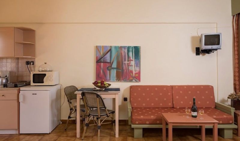 Nireas Hotel - Image 6