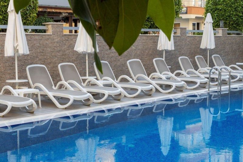 Kandelor Hotel - Image 10