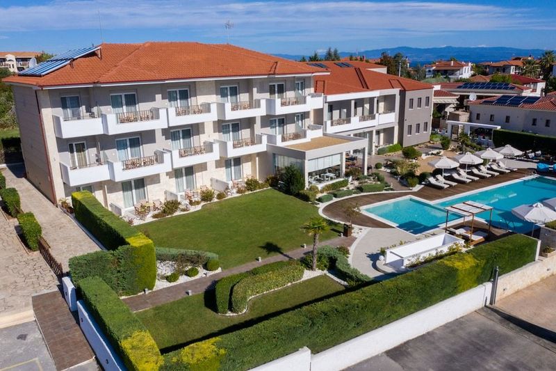 Lagaria Hotel & Apartments - Image 5