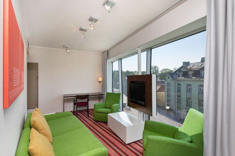 Park Inn by Radisson Meriton Conference & Spa Hotel Tallinn - Image 6