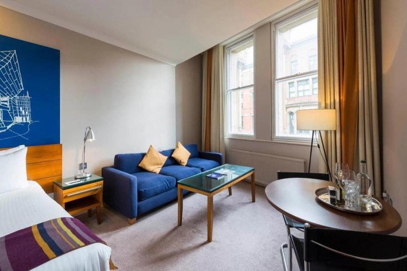 Townhouse Hotel Manchester - Image 10