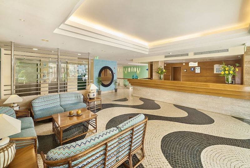 Oceanus Aparthotel - Image 6