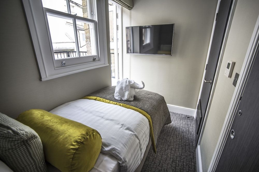 Mornington Hotel London Victoria - Image 7