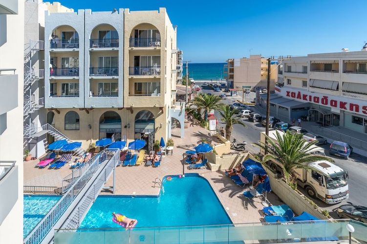 Lefkoniko Beach tilbyr rom og leiligheter nær sjøen i Rethymnon på Kreta.