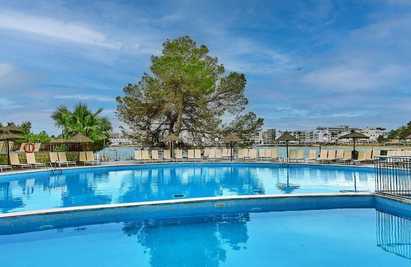 Leonardo Royal Hotel Ibiza Santa Eulalia - Image 6