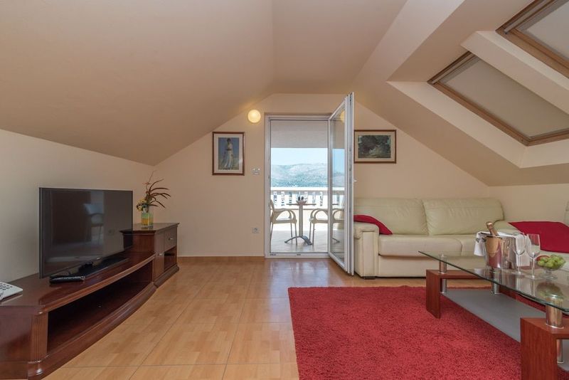 Palace Trogir - Image 7