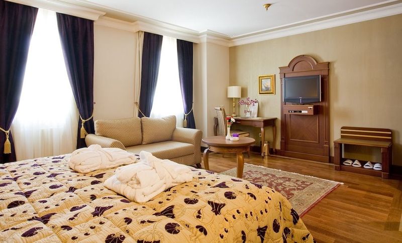 GLK PREMIER Regency Suites & Spa - Image 7
