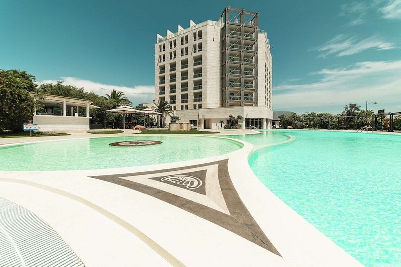 DoubleTree by Hilton Hotel Olbia - Sardinia - Image 3