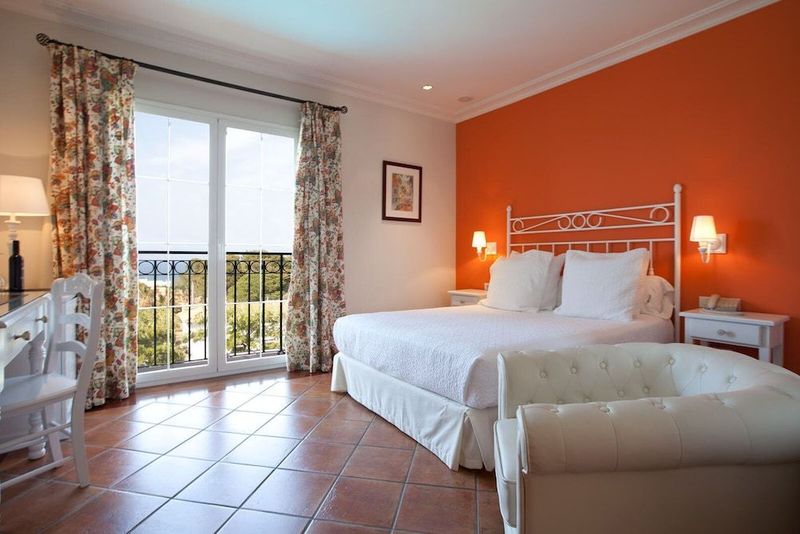Les Rotes Hotel - Image 3