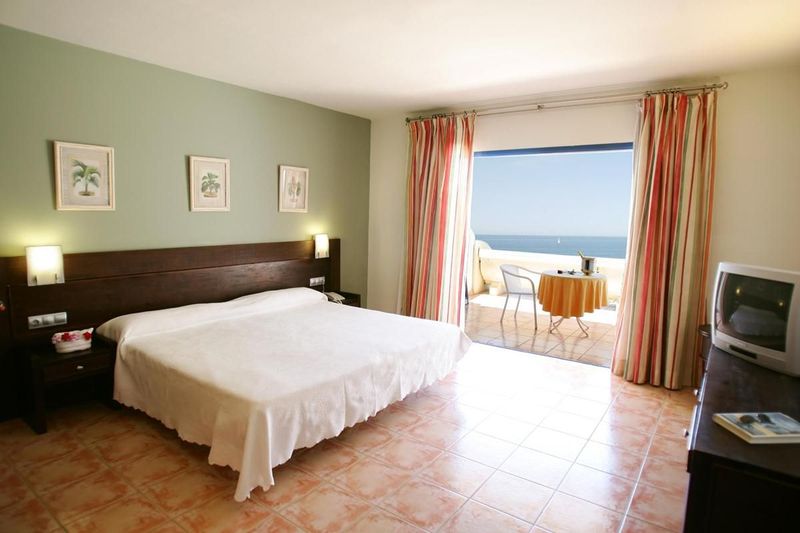 Hotel LIVVO Lago Taurito - Image 3