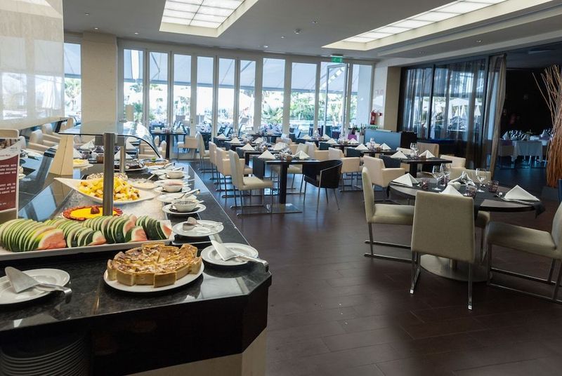 Melia Madeira Mare Hotel & Spa - Image 6