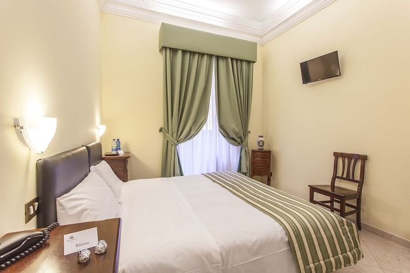 Hotel Regina Giovanna - Image 6