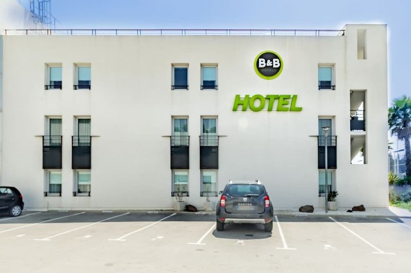 Hotel B&B Cannes Ouest La Bocca - Image 8