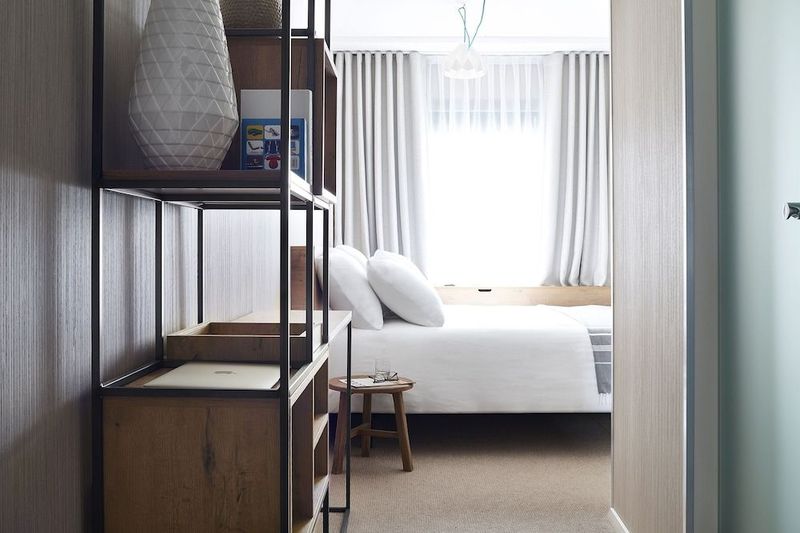 Good Hotel - Image 9