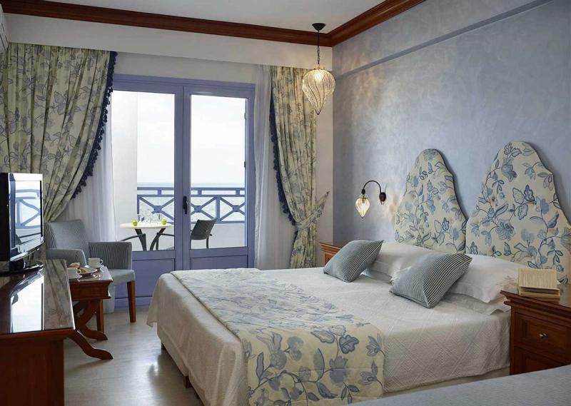 Serita Beach Hotel - Image 6